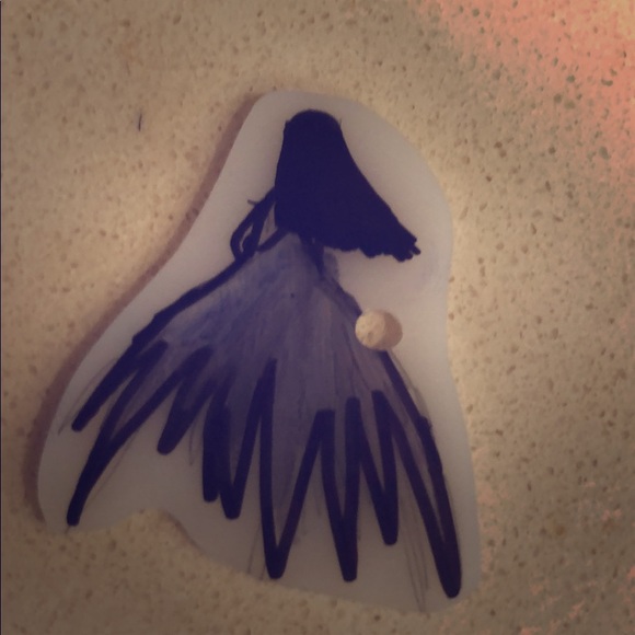 Girl keychain - Picture 1 of 1